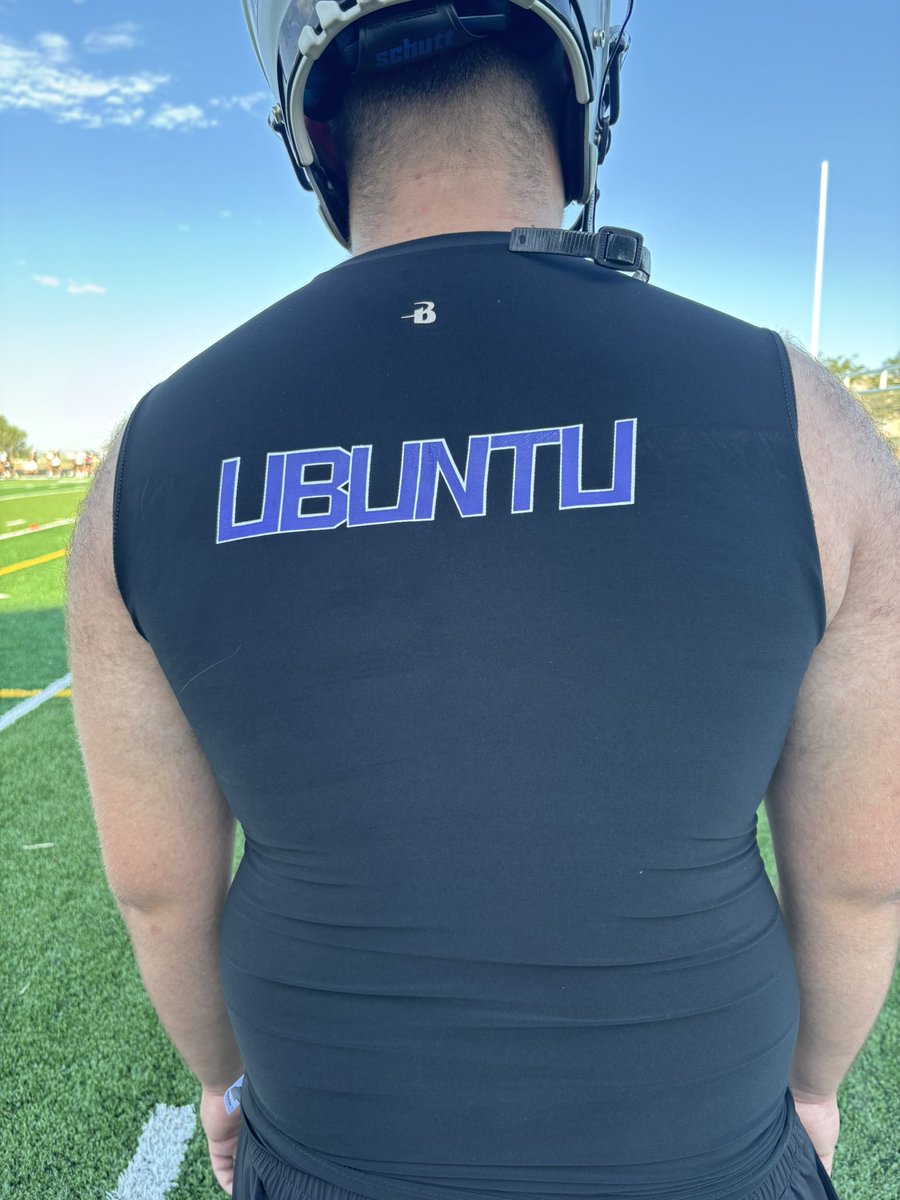 ManzanoFB's tweet image. Iron sharpens iron.
Brotherhood, competition, and commitment.
We don’t just wear “Ubuntu” — we live it. 💪🏽💜 #ManzanoFootball #Ubuntu #MonarchMentality #SummerGrind