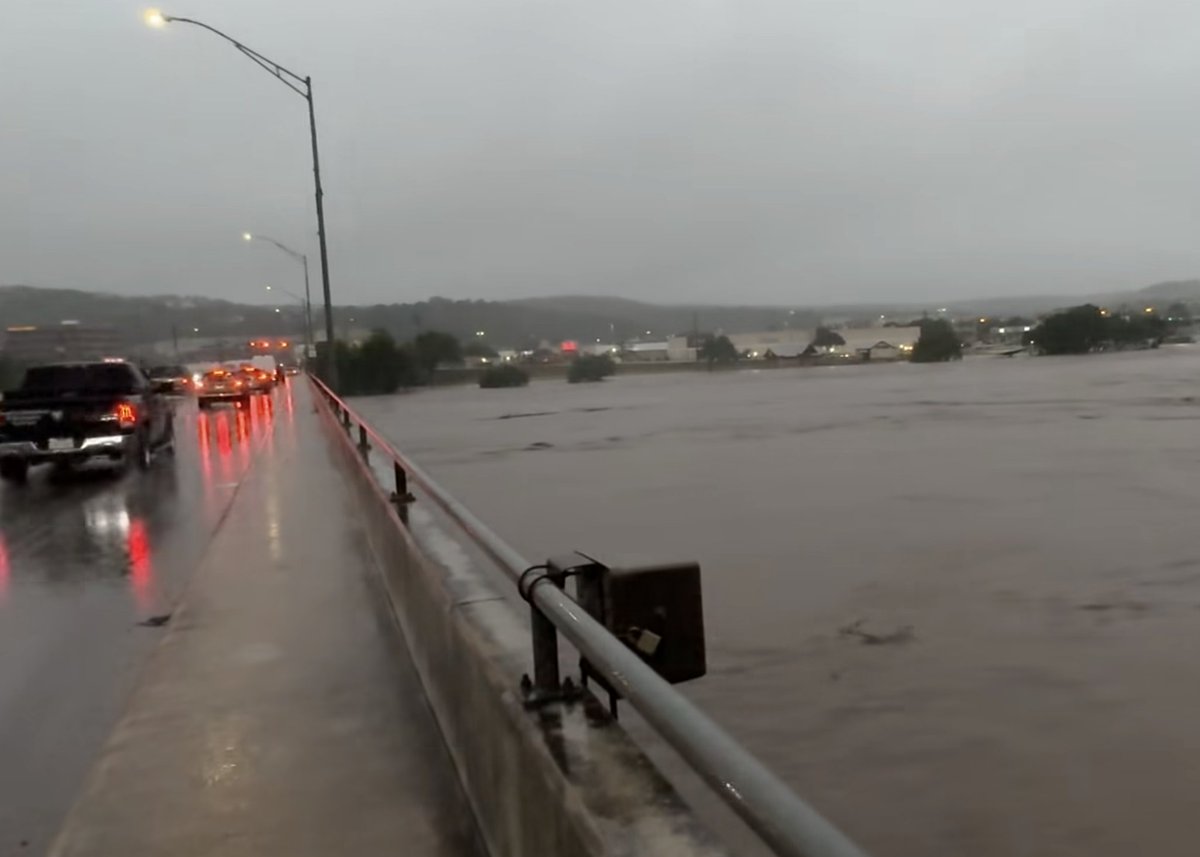 CityofManassas's tweet image. Our hearts are with everyone in @KerrCountyTX dealing with such tragic loss. It’s a good time to remember “Turn Around, Don’t Drown” as we have sudden summer storms. And please sign up for City of Manassas alerts that warn you about emergencies: manassasva.gov/alert