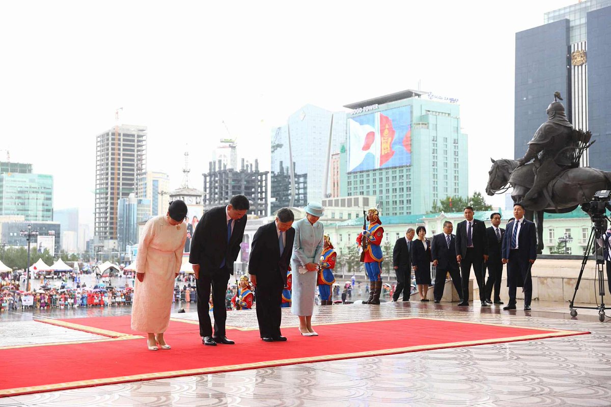 Тэр жил нэг "русс" мөн чиг болчимгүй үйлдэл гаргасан даа. 

🇲🇳🇯🇵