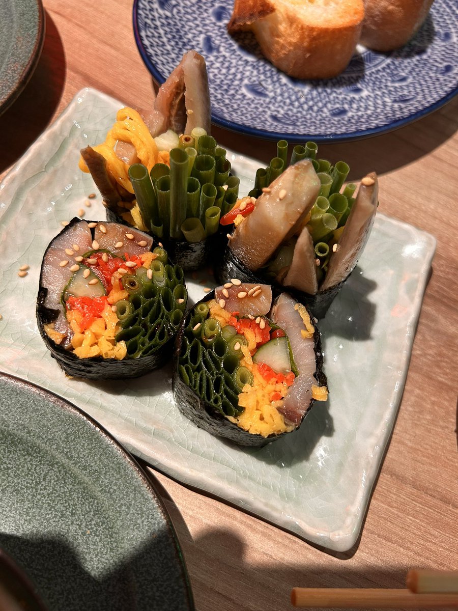 yone_C0304's tweet image. 梅田の白いたぬきホール、今1番の推し居酒屋