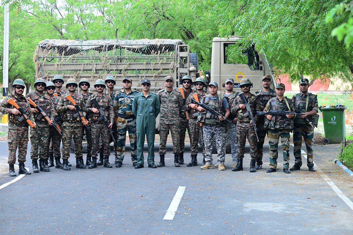 Konark Corps INDIAN ARMY (@konarkcorps) on Twitter photo ‘Interoperability in Action’
Troops of #GoldenKatarDivision undertook mock counter terrorist drills with #IAF at #Uttarlai & #Chohtan as Mutual Aid Scheme showcasing commitment of #IndianArmedForces to bolster synergy, cohesiveness & interoperability.
<a href="/IaSouthern/">Southern Command INDIAN ARMY</a>
<a href="/adgpi/">ADG PI - INDIAN ARMY</a>
<a href="/IAF_MCC/">Indian Air Force</a> ‘Interoperability in Action’
Troops of #GoldenKatarDivision undertook mock counter terrorist drills with #IAF at #Uttarlai & #Chohtan as Mutual Aid Scheme showcasing commitment of #IndianArmedForces to bolster synergy, cohesiveness & interoperability.
<a href="/IaSouthern/">Southern Command INDIAN ARMY</a>
<a href="/adgpi/">ADG PI - INDIAN ARMY</a>
<a href="/IAF_MCC/">Indian Air Force</a>