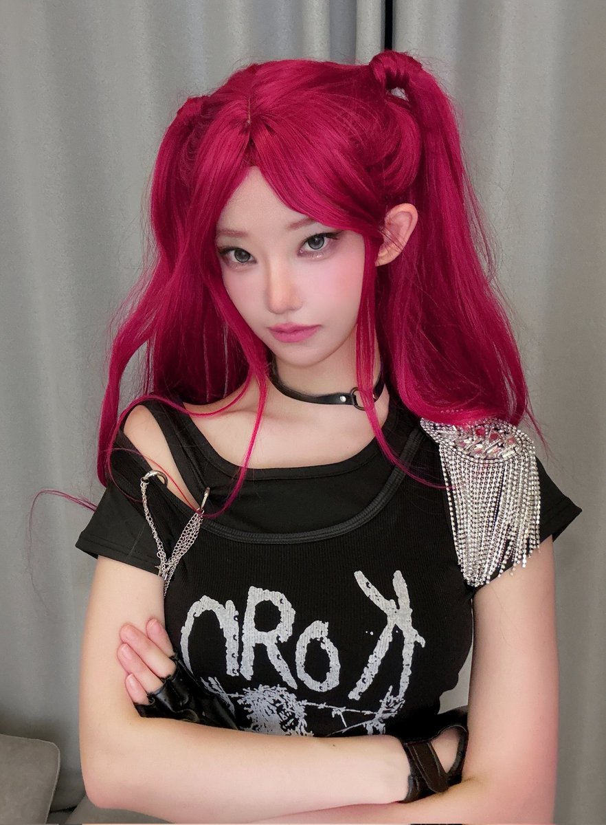 @magentaof62: RT by @Weekly_QWER: 😈 Mira #kpopdemonhunters #Mira #케이팝데몬헌터스 #Cosplay