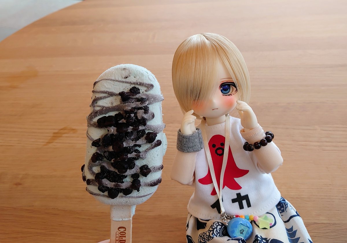 チョコミントアイス😊✨

初めての味に ごま ビックリ！

#TinyFOX