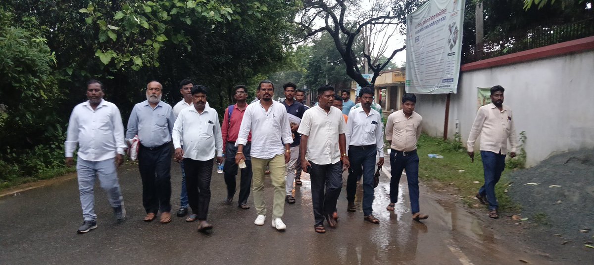 जय झारखंड! 
झामुमो डुमरिया प्रखंड के लड़ाकू कार्यकर्त्ता साथियों के साथ।