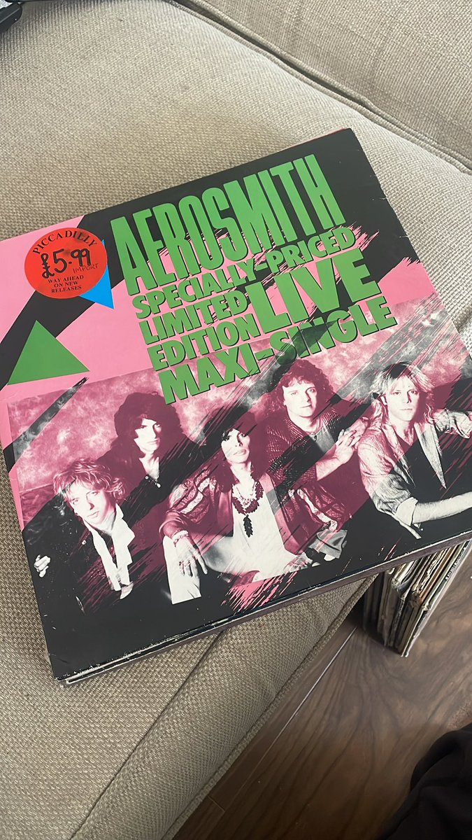 sambighair's tweet photo. @PiccadillyRecs @BIGSPECIAL_ @SoRecordings Was this supplied by you guys?! https://t.co/BnoV6OalDH
