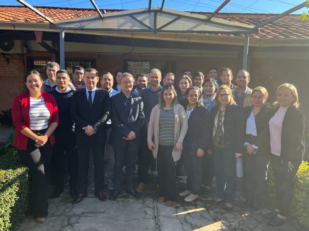 cnea_py's tweet image. 📢 Inició el curso sobre el uso del #radón en estudios hídricos 🌊
Del 7 al 9 de julio, con la participación del Dr. Germain Esquivel 🇨🇷 experto del @IAEAorg fortalecen capacidades en hidrología isotópica del país 💧🔬
n9.cl/wq95s
#CNEA60AÑOS #Ciencia #Agua