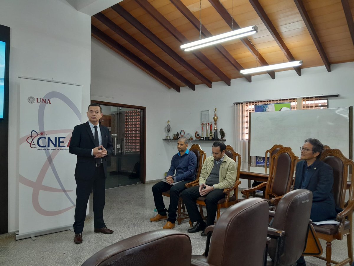 cnea_py's tweet image. 📢 Inició el curso sobre el uso del #radón en estudios hídricos 🌊
Del 7 al 9 de julio, con la participación del Dr. Germain Esquivel 🇨🇷 experto del @IAEAorg fortalecen capacidades en hidrología isotópica del país 💧🔬
n9.cl/wq95s
#CNEA60AÑOS #Ciencia #Agua