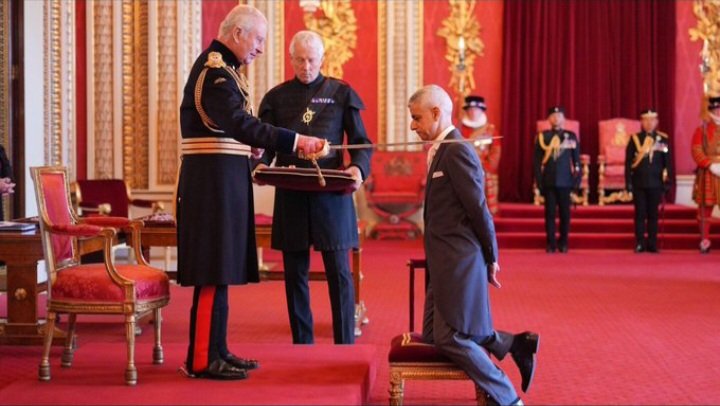 WilliamEWi83035's tweet image. Just one of the boys knighted as Keeper of the Rape Gangs