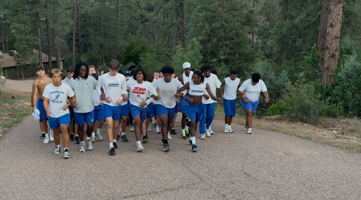 DobsonFootball's tweet image. Early morning hills!
@DobsonAthletics @CoachNewcombe