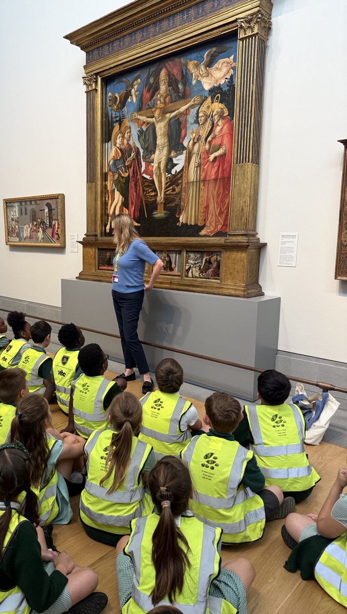 StAndrewsSW16's tweet image. Year 4 took part in the Talking Paintings tour at the National Gallery, exploring how artists used symbols to express faith and tell religious stories. A powerful way to see RE come to life through art! 🎨 @NationalGallery @rcaoseducation