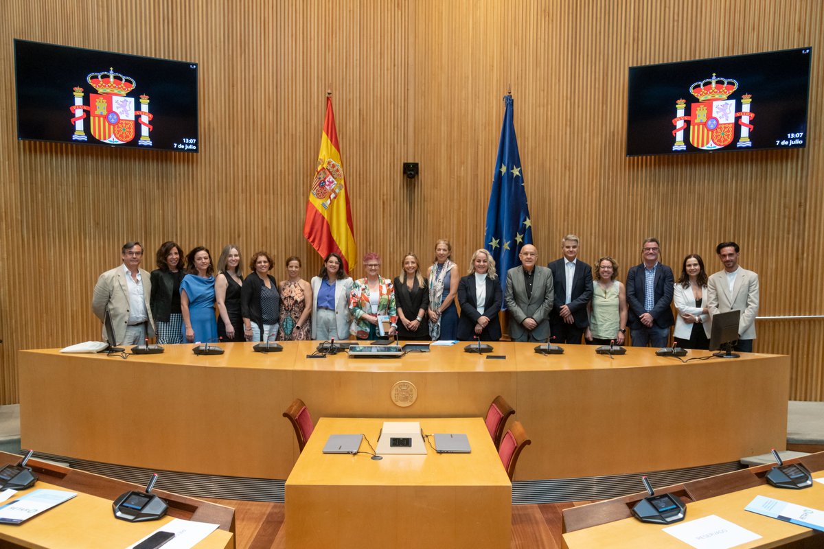 UICBarcelona (@uicbarcelona) on Twitter photo <a href="/Congreso_Es/">Congreso</a> <a href="/AbbVie_ES/">AbbVie España</a> <a href="/IUPacientes/">Instituto Universitario de Pacientes</a> <a href="/geteccu/">GETECCU</a> <a href="/GETEII/">GETEII</a> <a href="/gteii_sefh/">GTEII-SEFH</a> <a href="/SEMERGENap/">SEMERGEN | Médicos de AP #SEMERGEN25</a> <a href="/ACCU_Espana/">ACCU ESPAÑA</a> <a href="/SEDISA_NET/">SEDISA</a> <a href="/CalidadAsistenc/">SECA ~ Sociedad Española de Calidad Asistencial</a> #ProyectoRETAR | Con la participación de expertos clínicos, gestores sanitarios y asociaciones de pacientes, este proyecto busca sensibilizar sobre la #EII, priorizarla en la agenda sanitaria y transformar el modelo de atención a las personas que conviven con esta enfermedad. <a href="/Congreso_Es/">Congreso</a> <a href="/AbbVie_ES/">AbbVie España</a> <a href="/IUPacientes/">Instituto Universitario de Pacientes</a> <a href="/geteccu/">GETECCU</a> <a href="/GETEII/">GETEII</a> <a href="/gteii_sefh/">GTEII-SEFH</a> <a href="/SEMERGENap/">SEMERGEN | Médicos de AP #SEMERGEN25</a> <a href="/ACCU_Espana/">ACCU ESPAÑA</a> <a href="/SEDISA_NET/">SEDISA</a> <a href="/CalidadAsistenc/">SECA ~ Sociedad Española de Calidad Asistencial</a> #ProyectoRETAR | Con la participación de expertos clínicos, gestores sanitarios y asociaciones de pacientes, este proyecto busca sensibilizar sobre la #EII, priorizarla en la agenda sanitaria y transformar el modelo de atención a las personas que conviven con esta enfermedad.