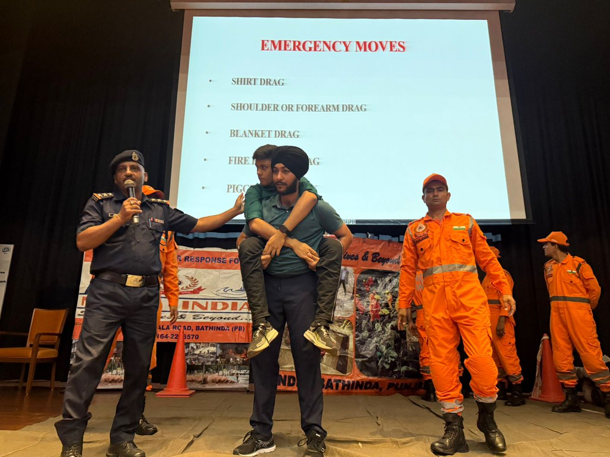 07 NDRF BATHINDA (@07ndrf) on Twitter photo "Awareness is the first step to safety!"
#Team7NDRF conducted CAP at MGSIPA, Chandigarh for Civil Defence Volunteers-covering MFR, fire safety, earthquake drill & disaster apps. Hands-on demos on CPR & improvised devices enhanced public preparedness.
<a href="/NDRFHQ/">NDRF 🇮🇳</a> <a href="/ndmaindia/">NDMA India | राष्ट्रीय आपदा प्रबंधन प्राधिकरण 🇮🇳</a> <a href="/HMOIndia/">गृहमंत्री कार्यालय, HMO India</a> "Awareness is the first step to safety!"
#Team7NDRF conducted CAP at MGSIPA, Chandigarh for Civil Defence Volunteers-covering MFR, fire safety, earthquake drill & disaster apps. Hands-on demos on CPR & improvised devices enhanced public preparedness.
<a href="/NDRFHQ/">NDRF 🇮🇳</a> <a href="/ndmaindia/">NDMA India | राष्ट्रीय आपदा प्रबंधन प्राधिकरण 🇮🇳</a> <a href="/HMOIndia/">गृहमंत्री कार्यालय, HMO India</a>