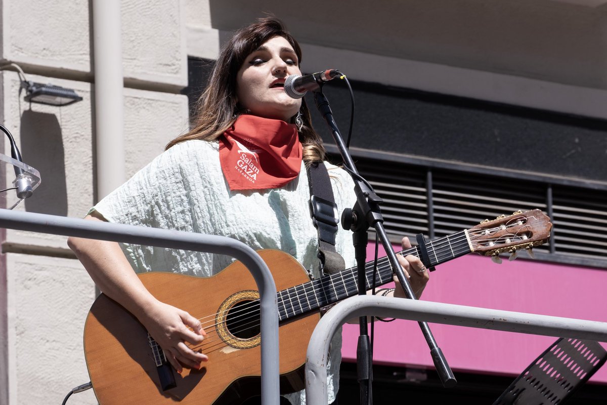 👉Hemos participado un año más en el acto en recuerdo de Germán Rodríguez

👉 Seguiremos trabajando en el camino hacia la #convivencia

‼️ Biktima guztiek egia, justizia eta ordaina izateko duten eskubidearekiko konpromisoa berresten dugu