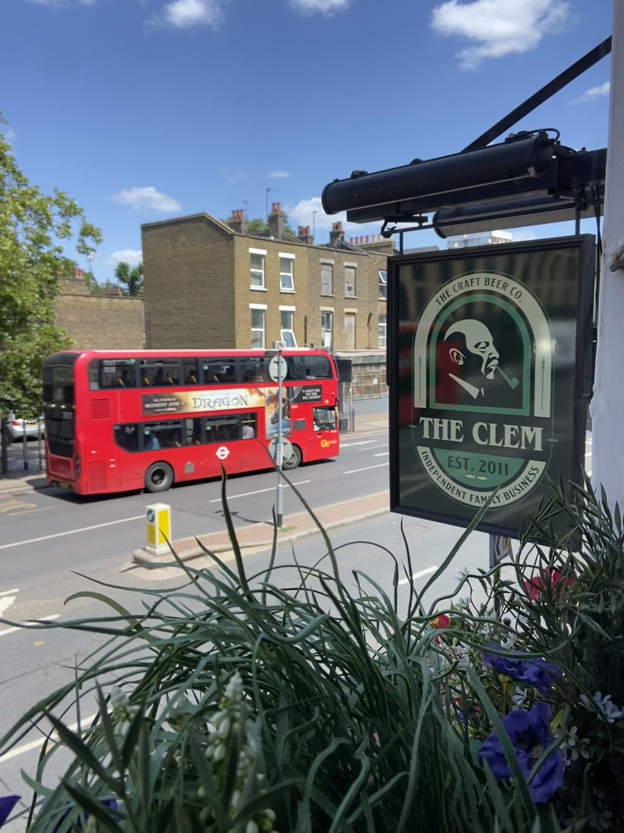 The Clem ☀️🌺🌿🌼🌸

#thecleme14 #hangingsign #theclementattleepub  #limehouse