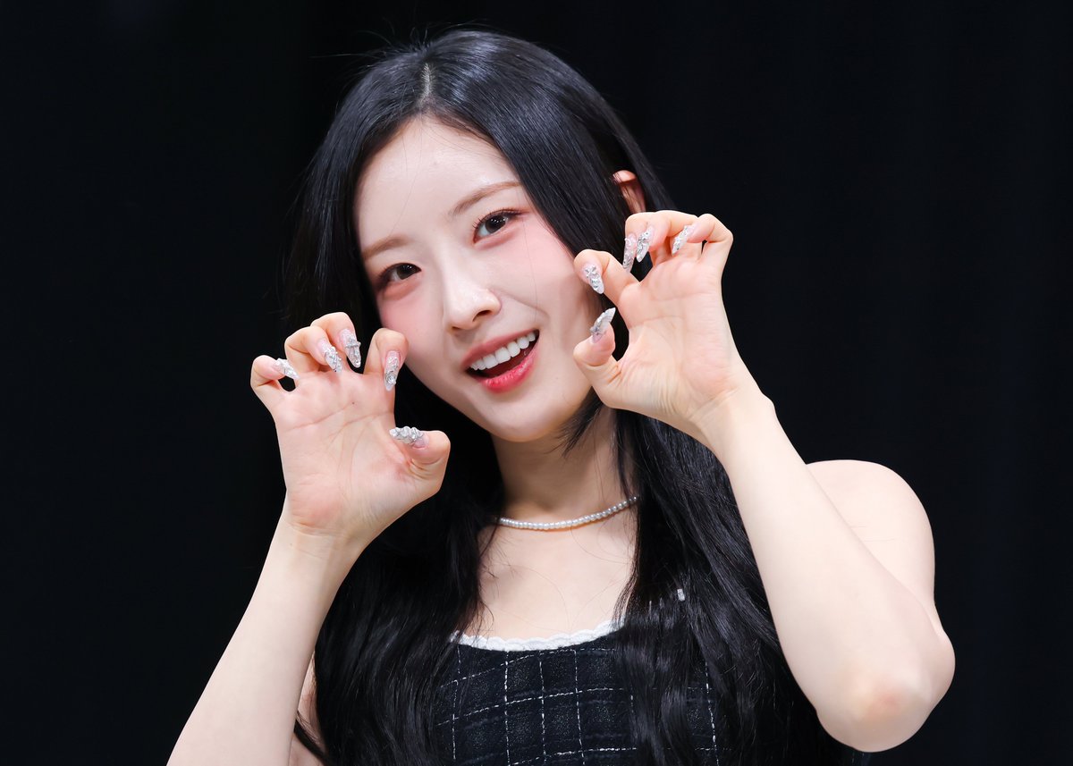 Gktbdud's tweet image. 250705 하슬
#아르테미스 #ARTMS