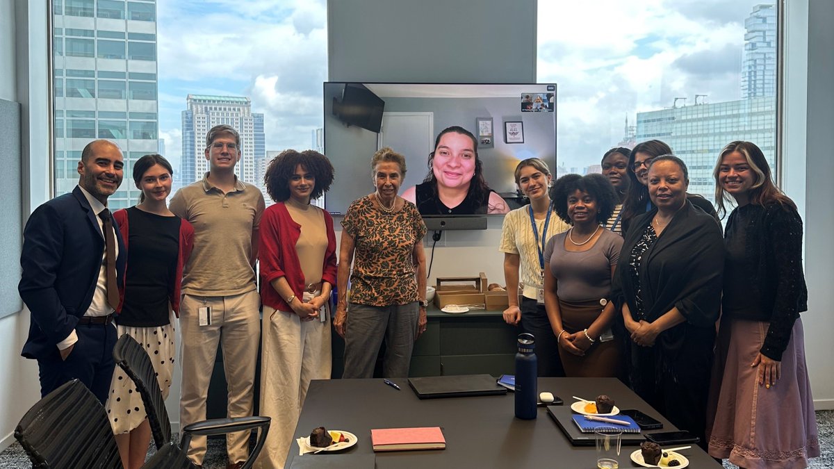 MDRC_News's tweet image. Former MDRC President Judy Gueron meets this year's interns and fellows in the Gueron Scholars Program!