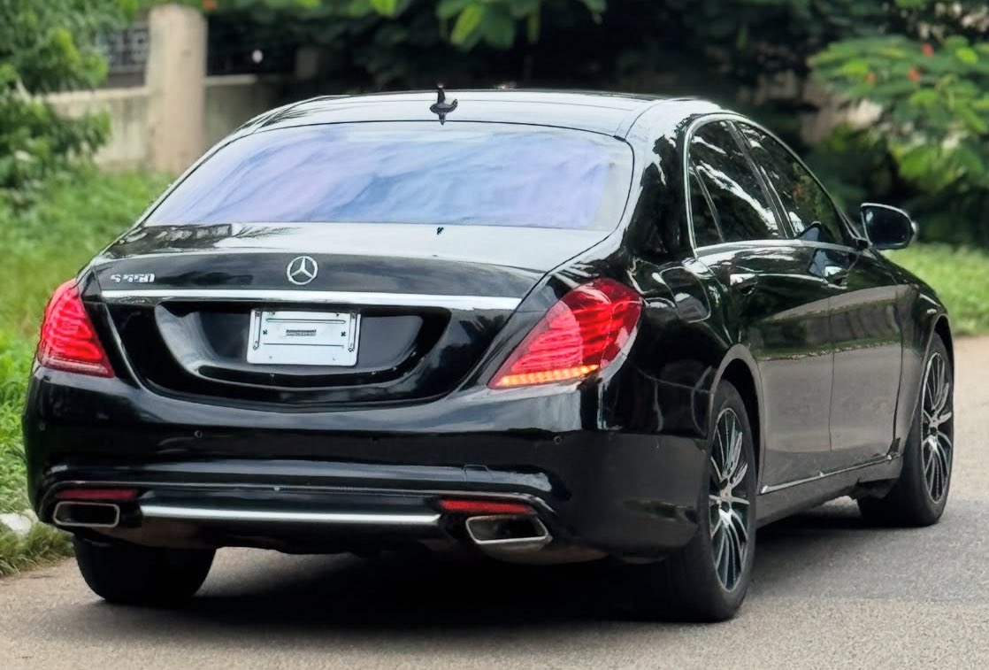 MERCEDES BENZ S550
Extremely clean 2015 Model 
Original duty ☑️
🏷️36m
📍Abuja