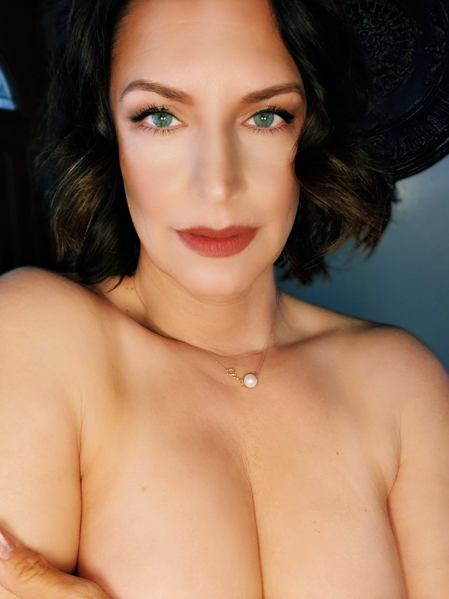 You give good face 😈 #ThisMorning  #follow #f1twtselfieday #facialexpression