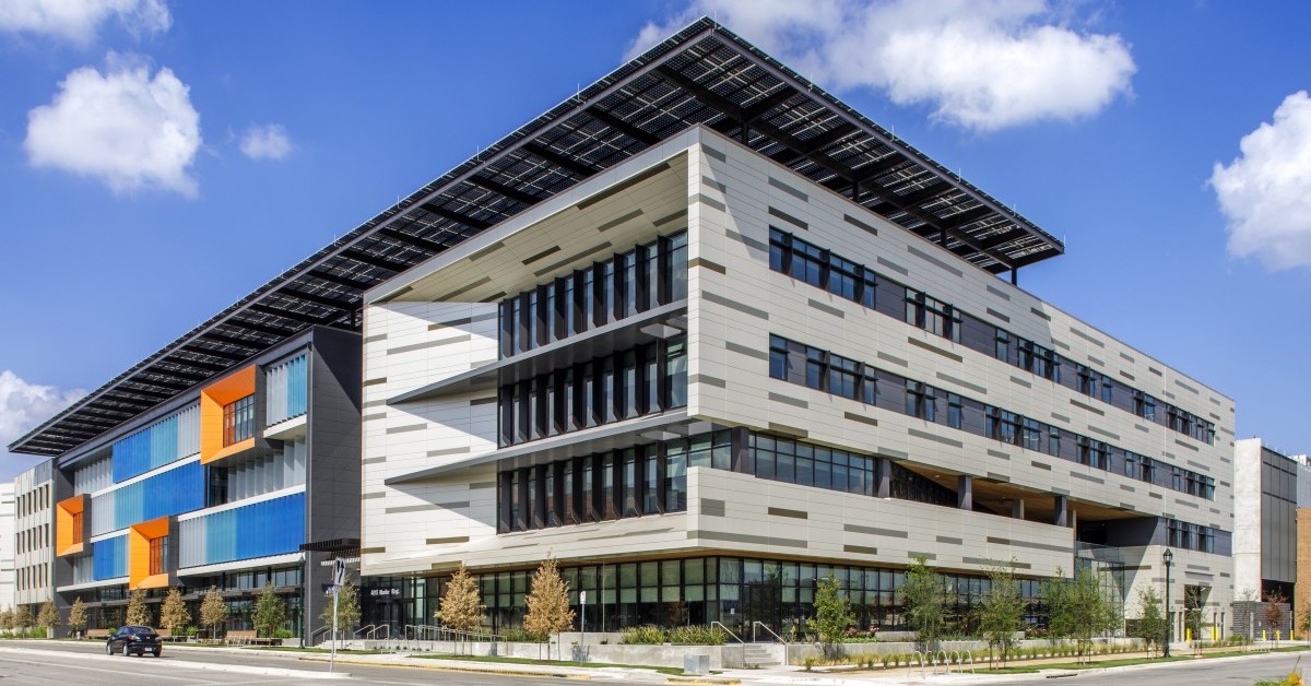 Get to know Austin Energy Green Building ratings. In this FREE webinar, staff &amp; industry experts will walk through the specifics of each rating and discuss how they relate to other certifications.
👉Navigating Ratings &amp; Certifications
Thurs, July 10 @ 12PM
austinenergy.com/energy-efficie…