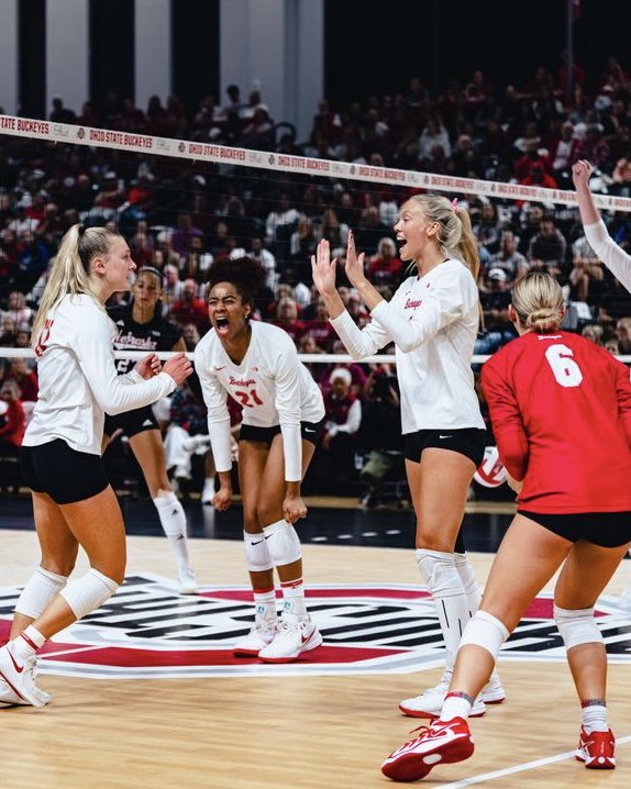 OhioStateWVB's tweet image. 𝟔𝟏 𝐃𝐚𝐲𝐬 until first serve in Covelli💥
Mini plans are now on sale‼️
Use the link in our bio to guarantee your seat TODAY🌰