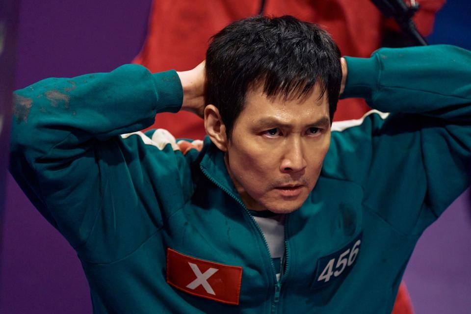 ‘Squid Game’ Dethroned In Netflix’s Top 10 List By A New Show via @forbes forbes.com/sites/paultass…