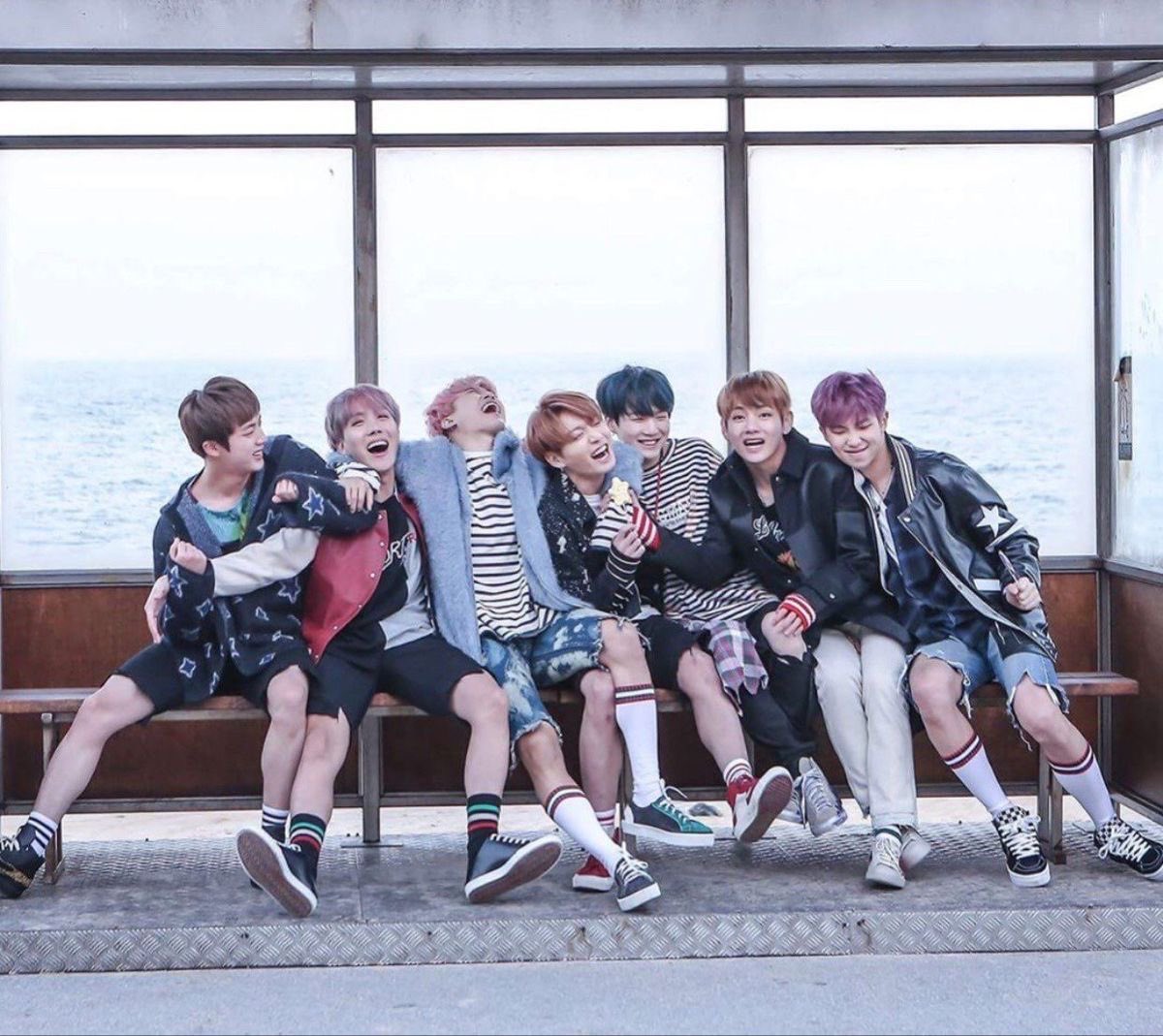 vortexdarwin's tweet image. “até quando a saudade vai cair como neve?”