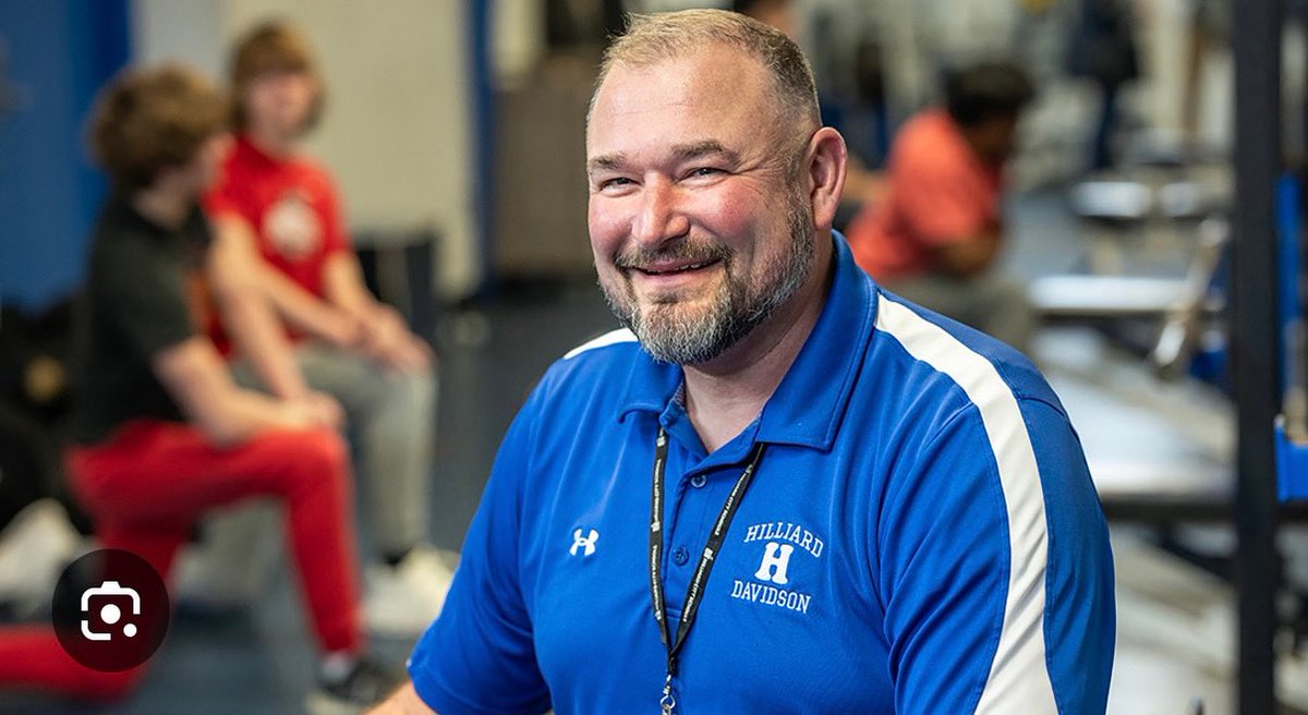 Congratulations to Coach Beatty on being named Ohio's 2025 Girls Track and Field Coach of the Year for NFHS by the OATCCC!  Well-deserved Coach Beatty!