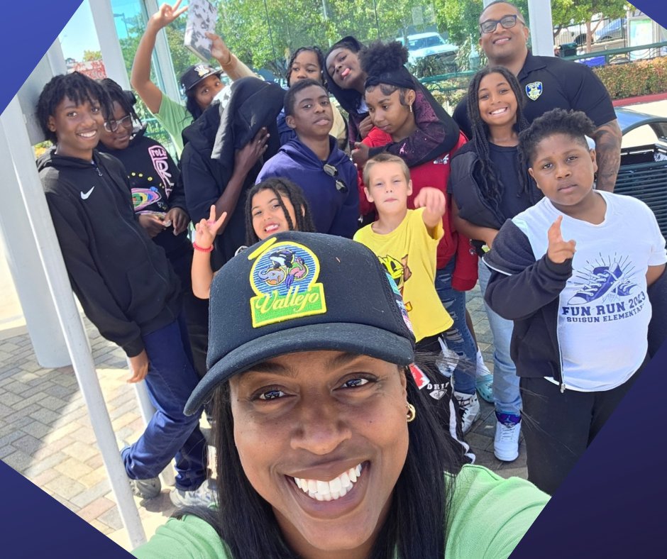 Vallejo PD and IHART joined @RideSolTrans, <a href="/LaRussellGC/">LaRussell</a>, and local partners to kick off 707 Week with Free Fare Day. Events like this help strengthen access, connection, and community across Vallejo.