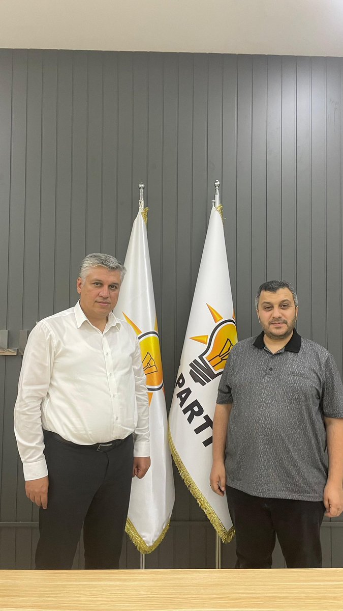 yusufsayin's tweet image. Selçuklu Ak Parti Teşkilatı yönetiminde İsrail-İran Geriliminin Türkiyeye etkilerini ele aldık. Ev sahipliği içinSn Başkan  Arif Bağcı (@arifbagci) ve Mahmut Okka’ya (@m_s_okka) teşekkür ederim.
@akpartiselcuklu @Akparti