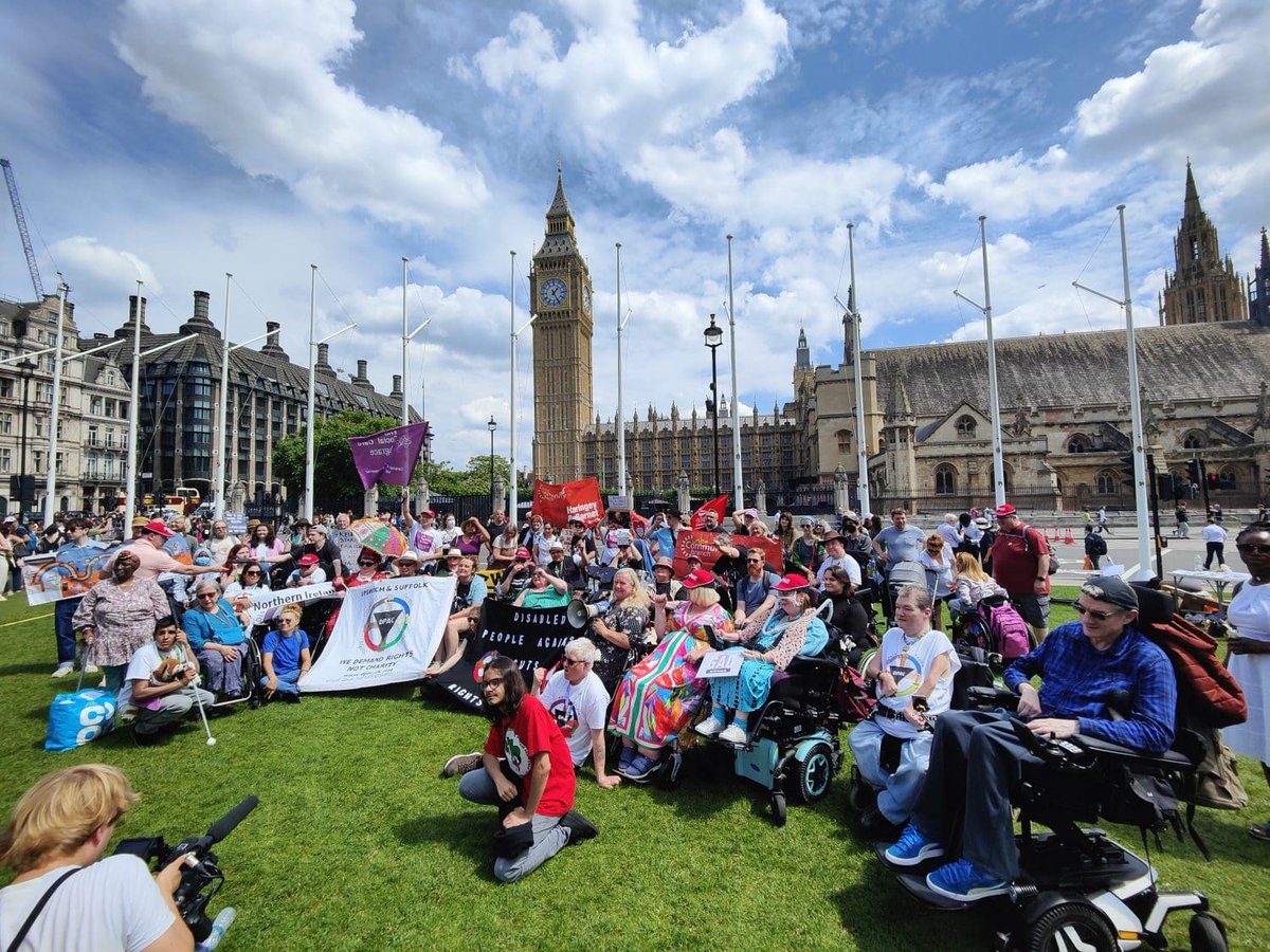 DPAC Northern Ireland (@dpacnireland) on Twitter photo 🚨 The UN is demanding answers from the UK over PIP & UC reforms.
They warn of “regression” in disability rights.
We must stay vigilant.
🔗 bit.ly/3TpoUua
#BinUCBill #DisabilityRights #DPAC #WelfareNotWarfare 🚨 The UN is demanding answers from the UK over PIP & UC reforms.
They warn of “regression” in disability rights.
We must stay vigilant.
🔗 bit.ly/3TpoUua
#BinUCBill #DisabilityRights #DPAC #WelfareNotWarfare
