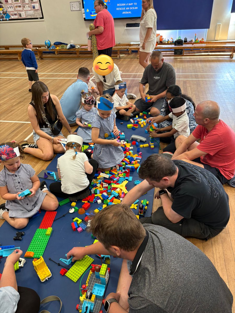 Thank you to everyone who came along to our Reception Class Assembly today to celebrate our Lego Discover ‘ Submerged’ project <a href="/TeachICT_NT/">TeachICT_NT</a> <a href="/Newyorkprimary/">New York Primary School</a> <a href="/NYPSDragonflies/">Reception Dragonflies</a> Some great creations from our grown ups!