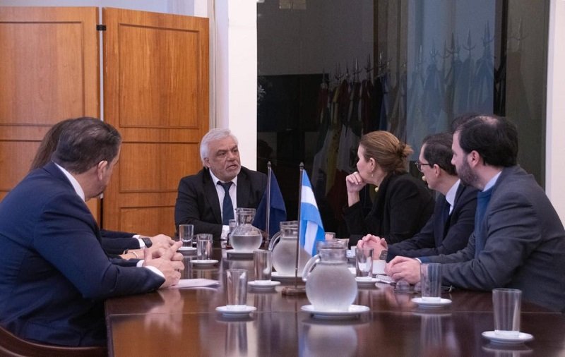 Paraguay impulsa gestiones con Argentina para garantizar operatividad en el Km 171 de la Hidrovía

➡️lc.cx/dVqN2Q