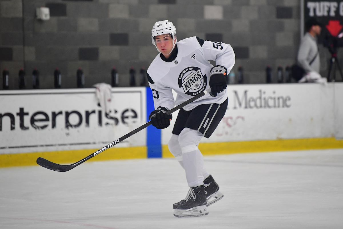 UVMmhockey's tweet image. Incoming first year defenseman & @LAKings draft pick Caeden Herrington joined joined Connor Wood on the Pre-Game Twirl Podcast this morning - youtube.com/watch?v=mU98Igโฆ
#802Hockey