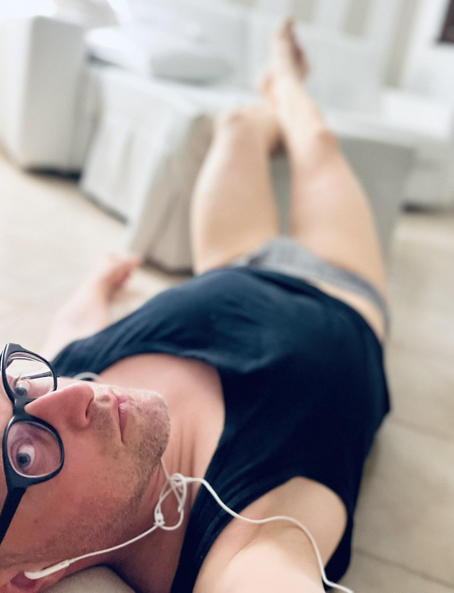 giup78's tweet photo. Come combattere il caldo🥵 https://t.co/z2KmnJKBla