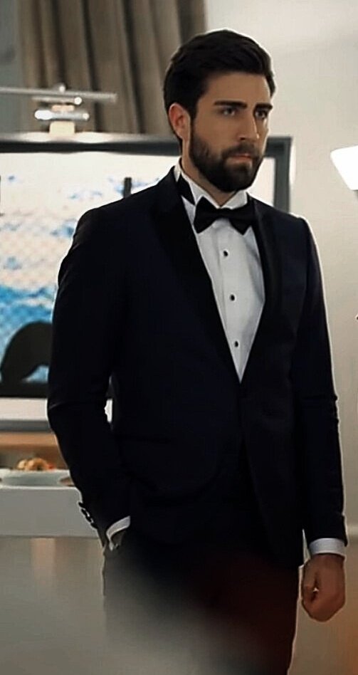 Charisma 🔝🔝🔝🖤
#ÇağlarErtuğrul