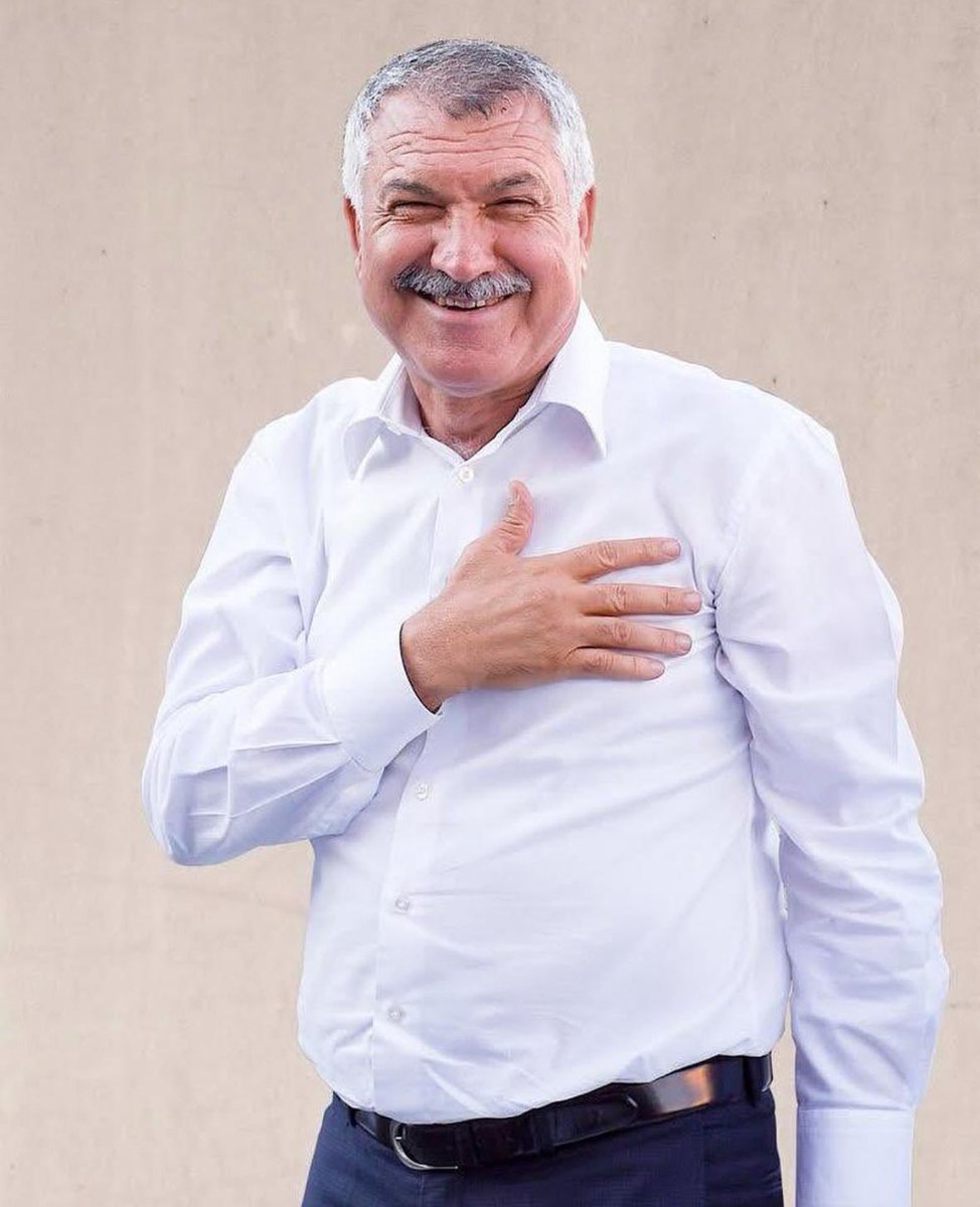 DiSK_Genel_is's tweet photo. Adana Büyükşehir Belediye Başkanı Zeydan Karalar’ın tutuklanması, halkın iradesine ve demokrasiye yöneltilmiş açık bir müdahaledir.
Halkın iradesine, seçme-seçilme hakkına ve demokrasiye kararlılıkla sahip çıkıyoruz. 
#ZeydanKaralar https://t.co/FWcK3kxoJ2