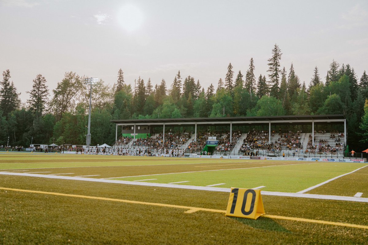 MoveUpPG's tweet image. Friday nights at Masich Place Stadium hit different. 

As one of the newest teams in the BC Football Conference, the Kodiaks are building something big powered by community spirit, and fans like you.

Don’t just watch the game. Be part of it. 

#KodiaksFootball #MoveUpPG