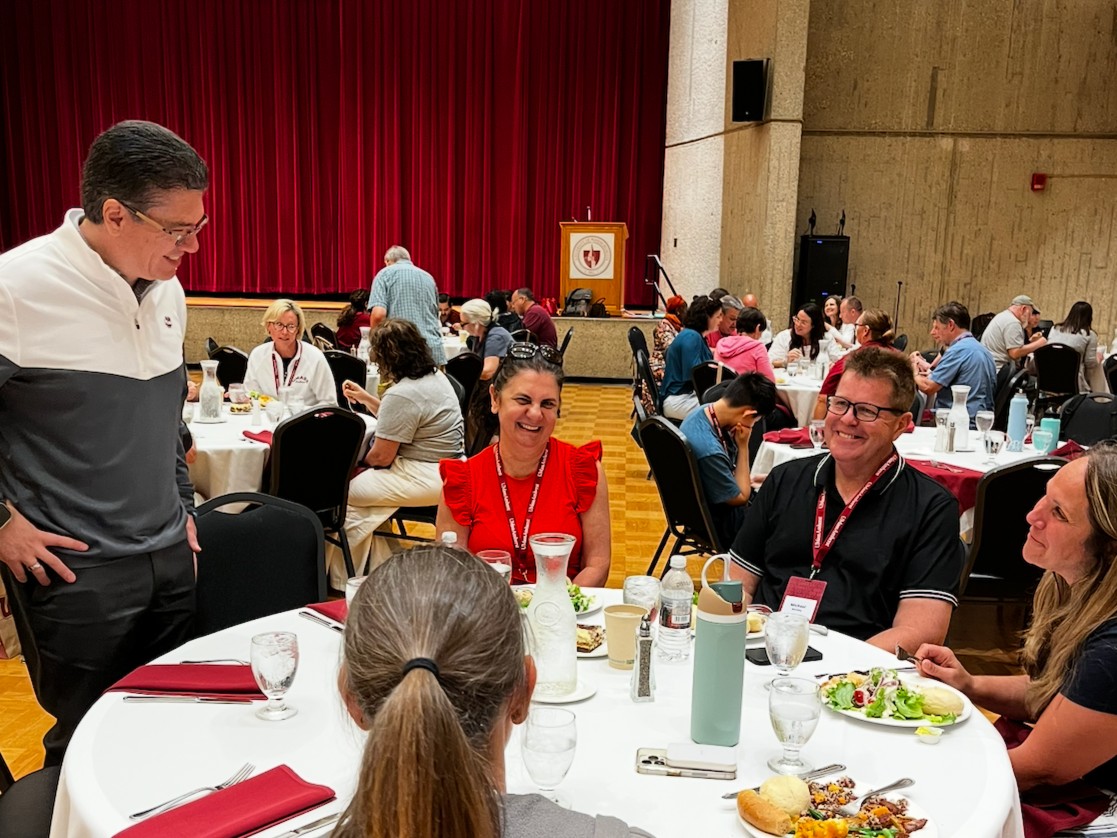 UMassChancellor's tweet image. Meeting families and friends of the #Classof2029 makes clear that our community-building begins well before move-in day. Welcome to the UMass family!
@new2umass