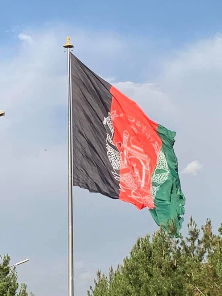 siddiqikamran07's tweet image. د ټولو افغانانو بیرغ مالوم دی. په زور دی خلک خپل بیرغونه په موږ نه تحمیلوی.

#FreeAfghanistan