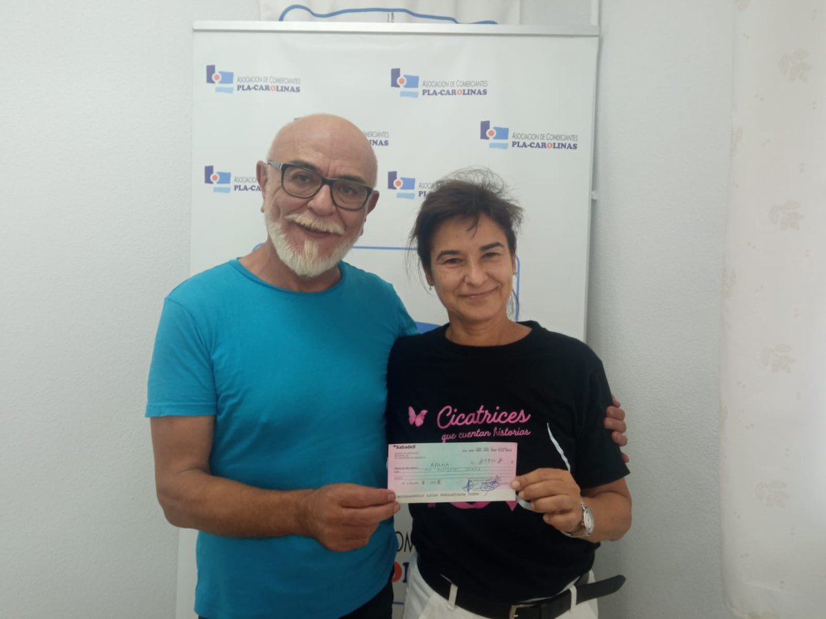 Queremos dar las gracias a la Asociación de comerciantes Pla-Carolinas por su apoyo y colaboración.