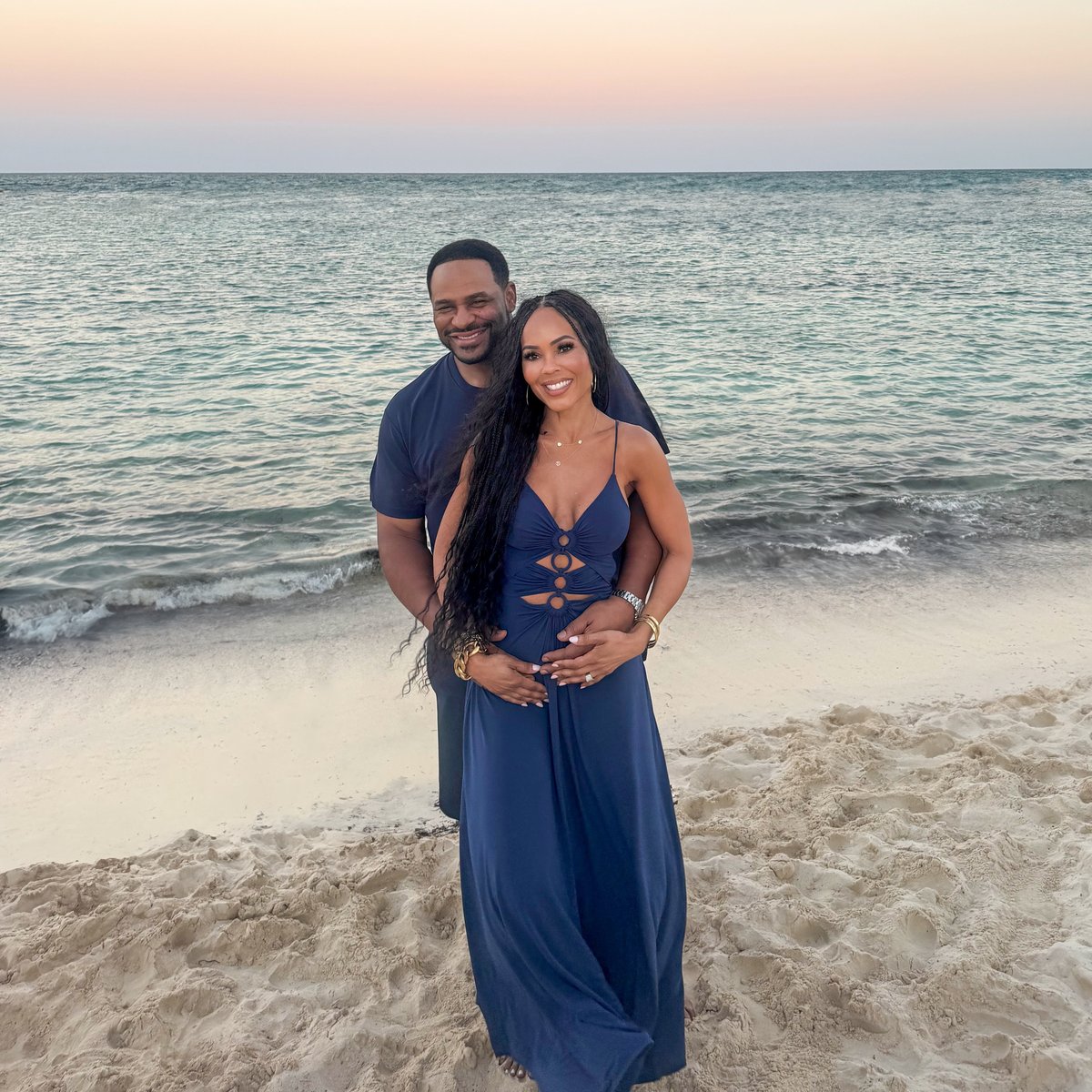JeromeBettis36's tweet image. Happy 19th anniversary to my rock, my queen, my everything. Thank you for standing by me through it all. I’m a better man because of you.