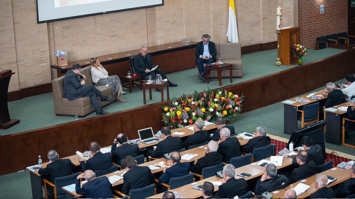 Obispado Castrense de Colombia tweet media