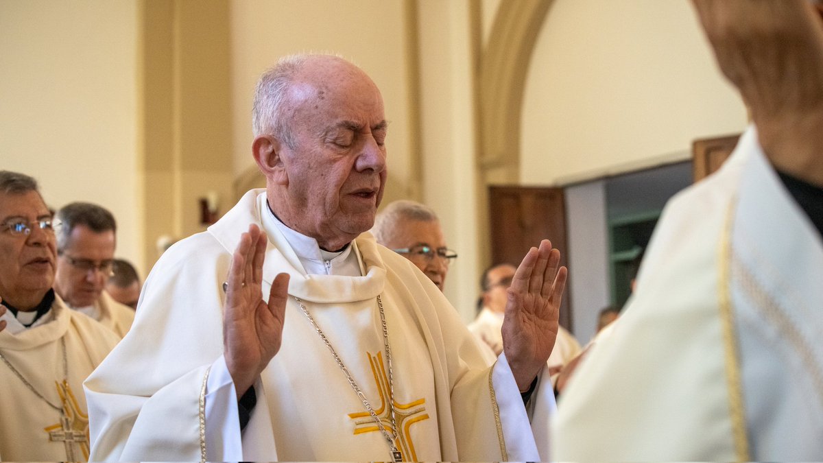 Obispado Castrense de Colombia tweet media