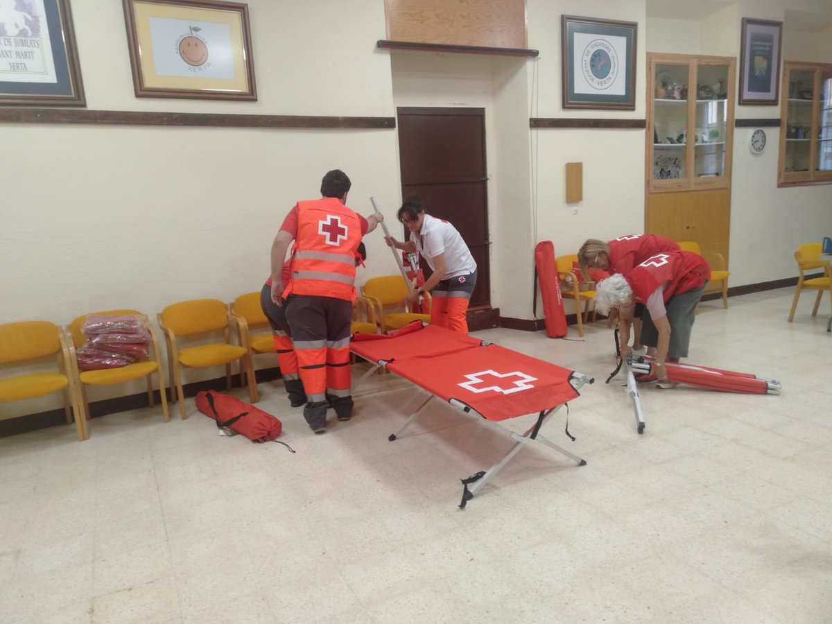 A petició del ajuntaments de Xerta i de Benifallet, hem muntat dosnalbergs, de 5 places i 20 respectivament, per què hi  puguin pernoctar les persones afectades per l' #IFPaüls