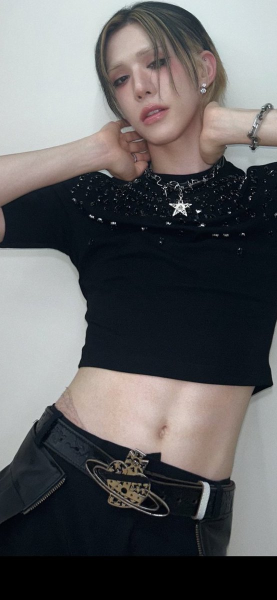 EmuEvol's tweet image. Vivienne Westwood is a perfect statement peice ♥️💋