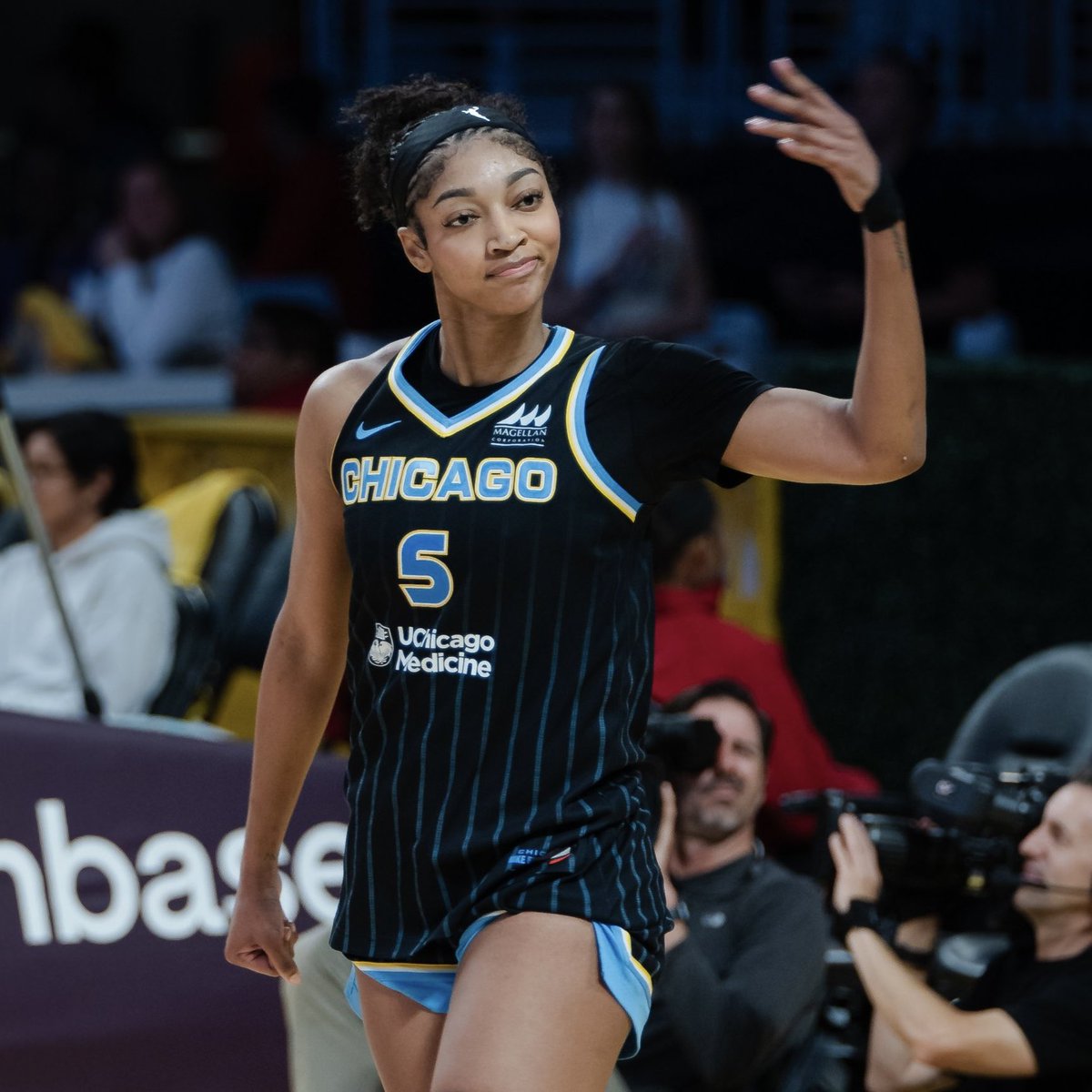 The PROGRESSION of Angel Reese‼️

First 5 Games        vs.       Last 5 Games
    9.2 PTS                              19.4 PTS
    13 REB                               16.6 REB
    2.8 AST                                 5 AST
   31.3% FG                            48.6% FG