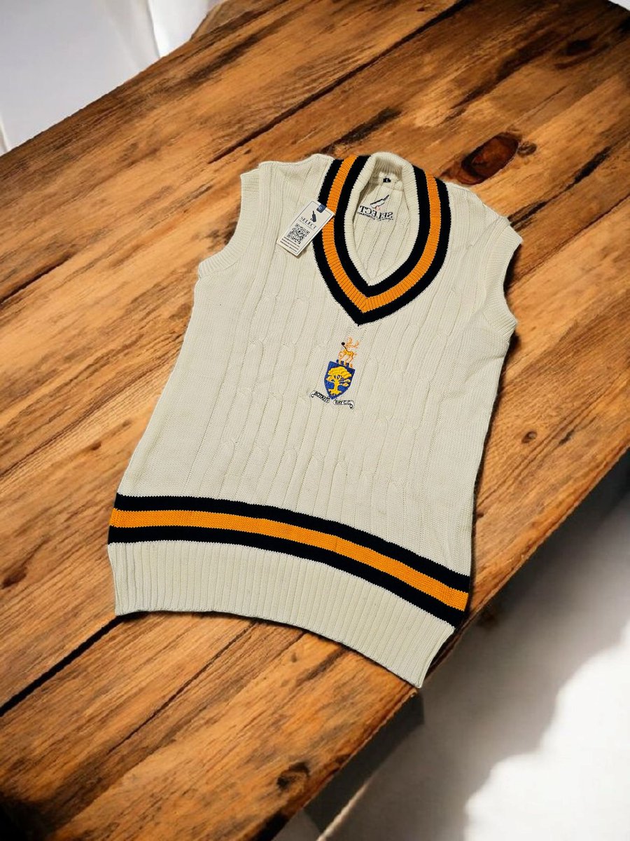 Another very popular colour scheme, and you can see why!

These Cable Knit Jumpers we did for Botany Bay CC really are stunning. 👏