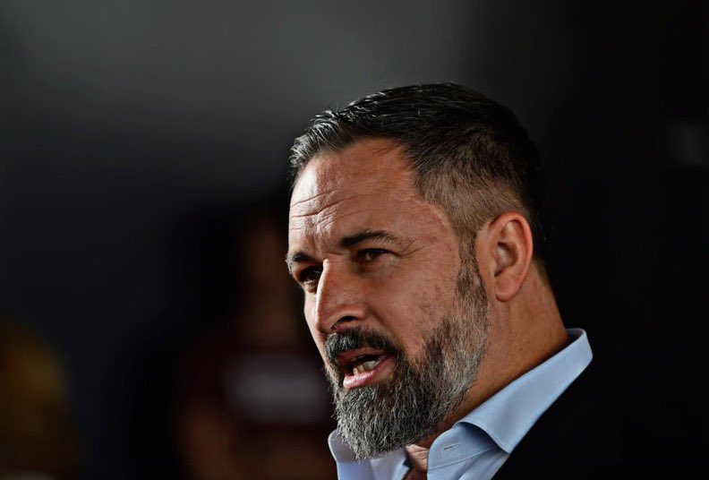 🚨 🇪🇸 ALERTE INFO : Le parti espagnol de centre-droit Vox s'est engagé aujourd'hui à expulser plus de 8 millions de personnes

Les choses bougent vite en Europe… ✈️