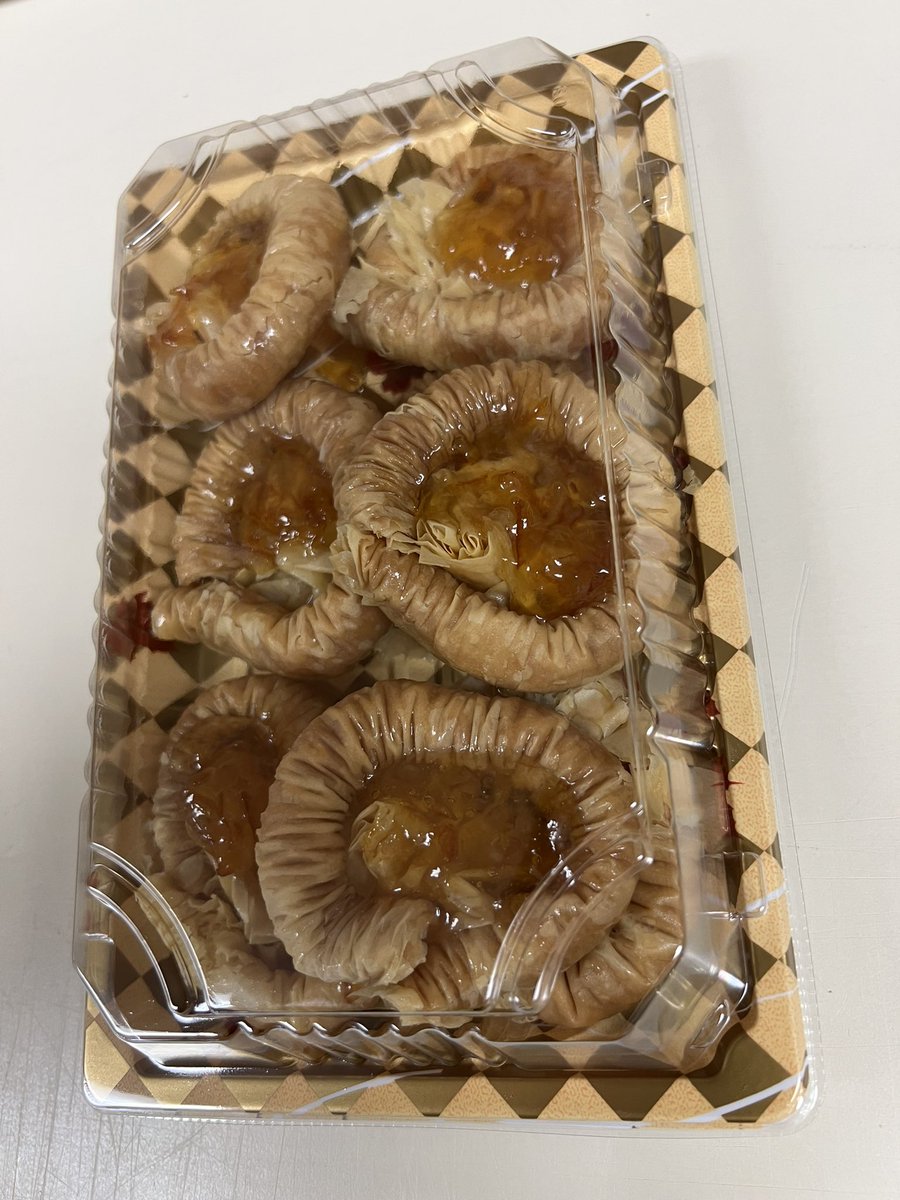 Alkadoursweets's tweet photo. ⸻

Who’s ready to try something new? 😍
We’ve got a fresh twist on a classic favorite!
✨ Introducing our Strawberry Jam and Orange Marmalade Baklava! ✨
Delicate, sweet, and full of fruity flavor – only at our shop! 🍓🍊
Come taste the magic! 💫 https://t.co/iU5jHt9dNY