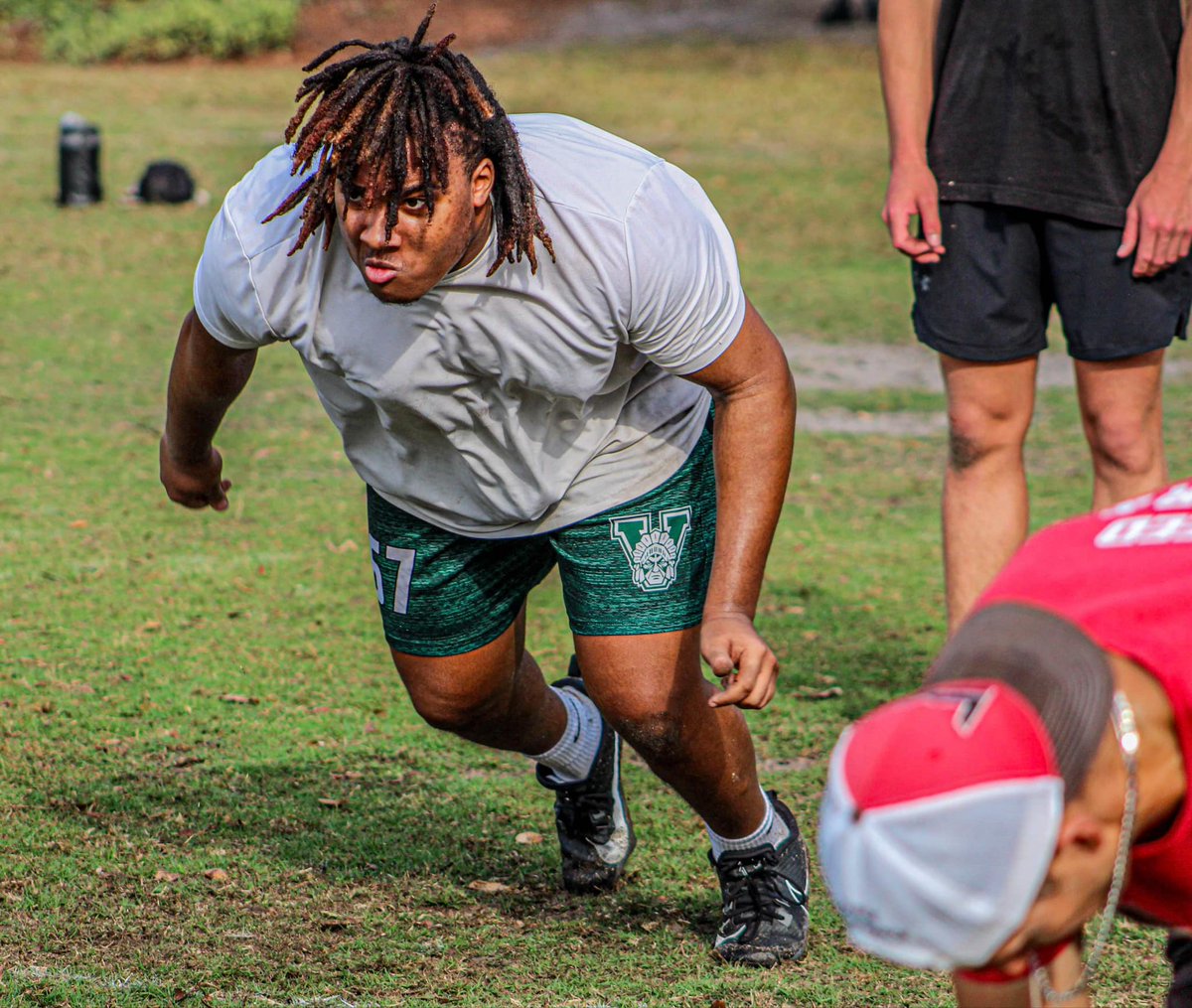 mcnairisrael's tweet image. No days off my weekends are made to put in work. Training with one of the best. 1% better daily. 🙏🏾🏈💪🏾
@TVanceCSCS
@VeniceIndianFB
@VeniceRecruit10
@jleee74
@john_p34
@247recruiting
@AdamSchefter
@Andy_Villamarzo
@McnairT